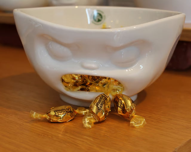 Schale mit Loch Kotzend 1000ml